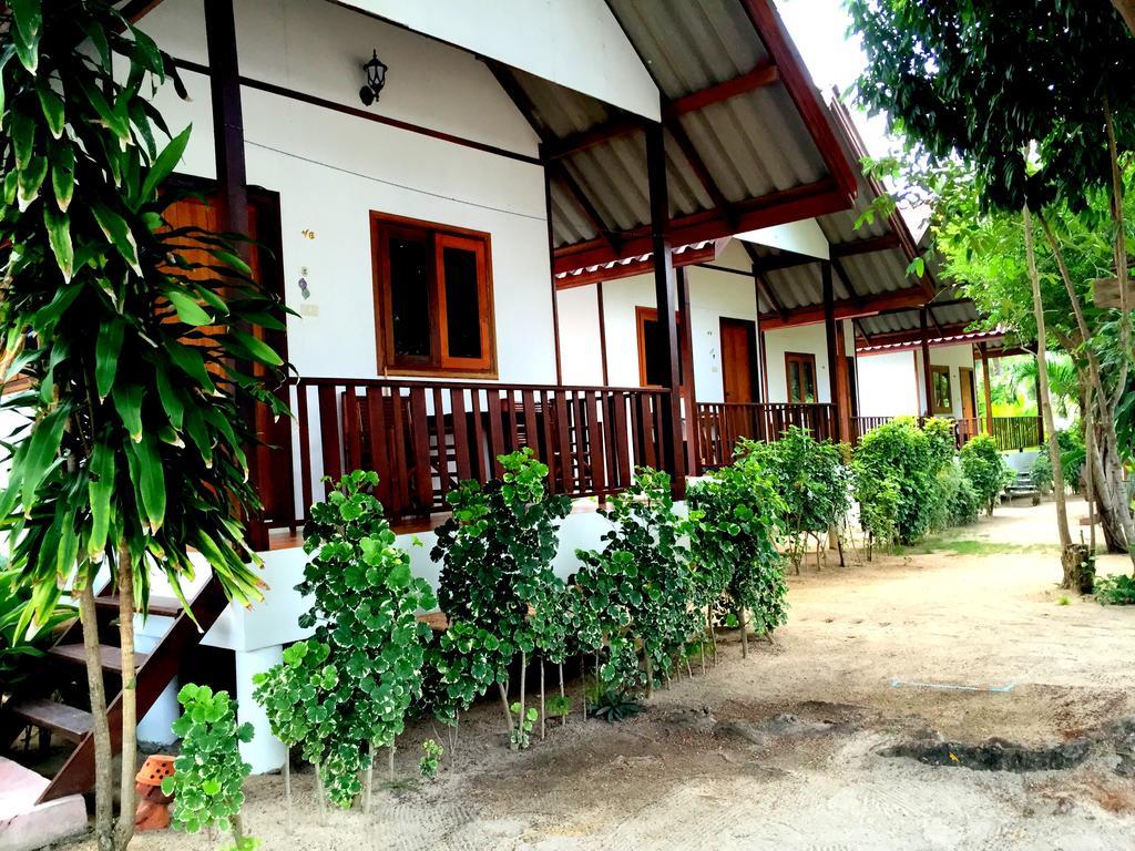 V-View Beach Resort Баан Тай Номер фото