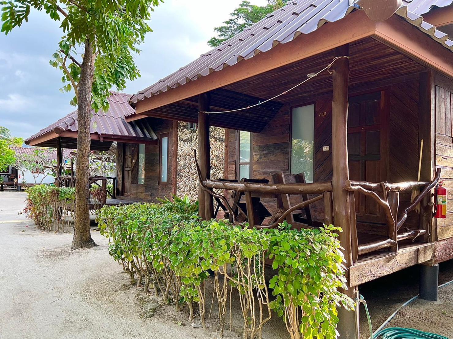 V-View Beach Resort Баан Тай Экстерьер фото
