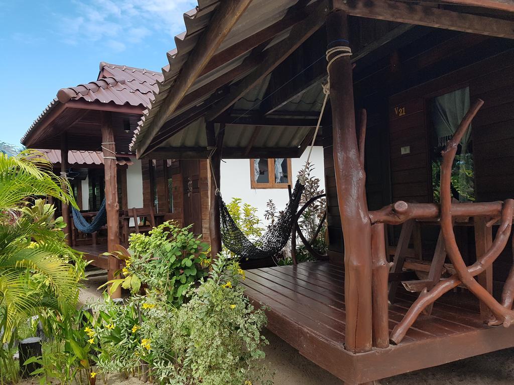 V-View Beach Resort Баан Тай Экстерьер фото